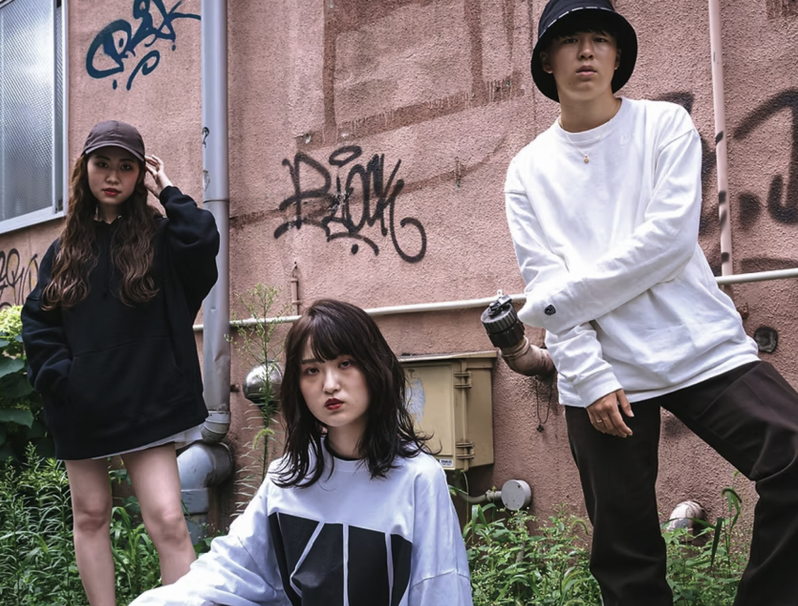 若い男女